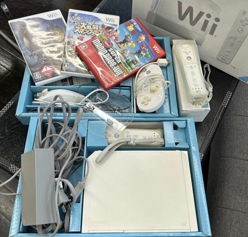 Wii Nintendo ニンテンドー 任天堂 コントローラー ヌンチャク リモコン ソフト スーパーマリオブラザーズ スマブラ ゲーム 