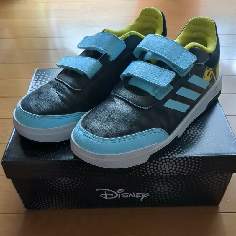 アディダス　adidas　ディズニー　Disney　ミッキー　スニーカー　24.5cm　箱付き！