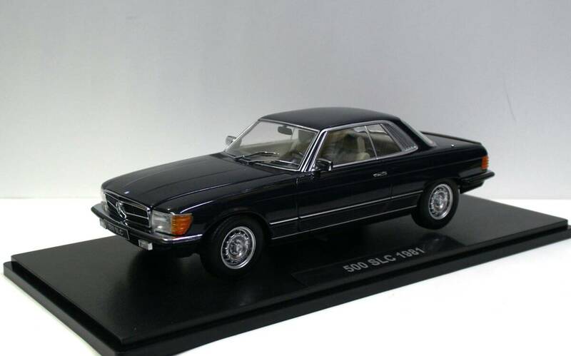 【KKスケール】1/18 メルセデスベンツ S-クラス 500SLC 6.0 AMG (C107)クーペ 1981年 ダークブルーのダイキャスト製ミニカー