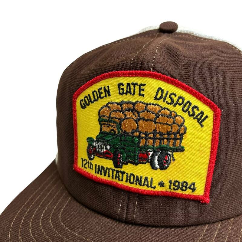 【キャップ/帽子】USA製 1984年 Golden Gate Disposal (ゴールデンゲート) ビンテージ ワッペン 刺繍　メッシュキャップ