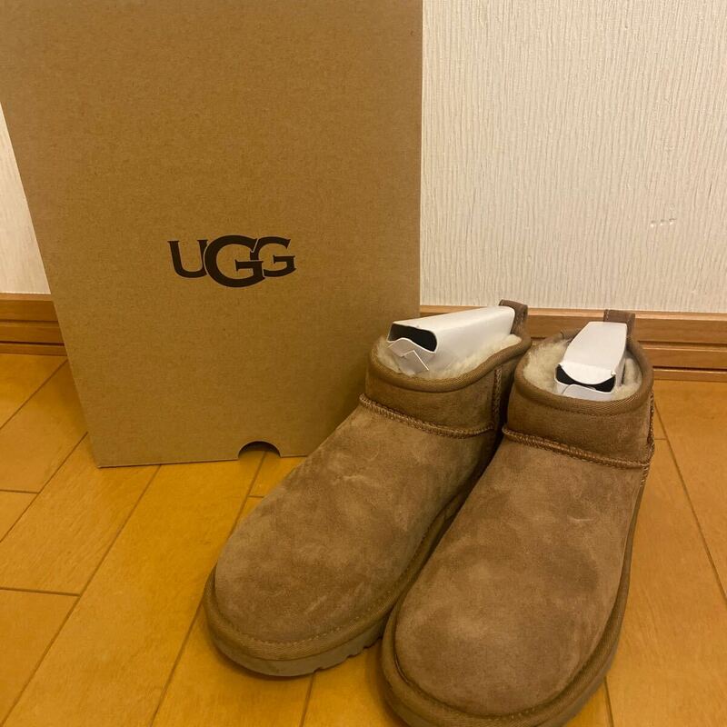 美品◆UGG アグ ムートンブーツ W CLASSIC ULTRA MINI ショートブーツ ◆サイズ8 25.0