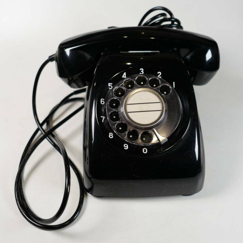 中古★日本電信電話公社 電電公社 黒電話 600-A1 ダイヤル式電話機 現状品