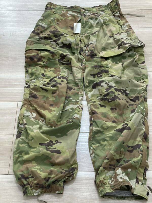 米軍放出品　新品タグ付き　ＴＲＯＵＳＥＲ,ＳＯＦＴ　ＳＨＥＬＬ　ＧＥＮ　Ⅲ ＯＣＰ　ソフトシェルパンツ　Ｍ-Ｌ