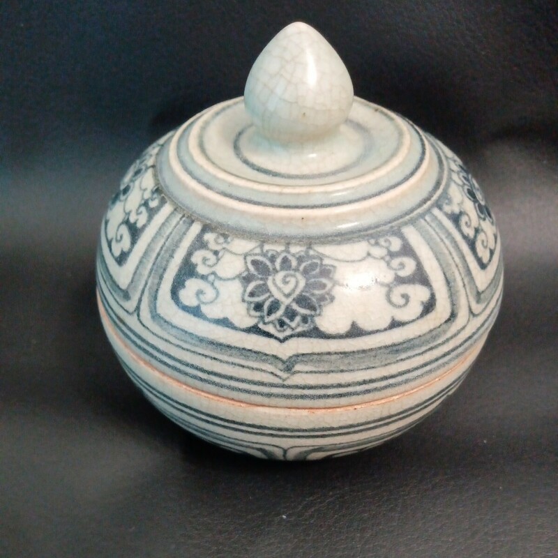 焼き物　壺　ミニ壺　/陶器製品　 日本陶器　海外陶器　青花磁染付　和食器　壺　小物入れ　まとめて