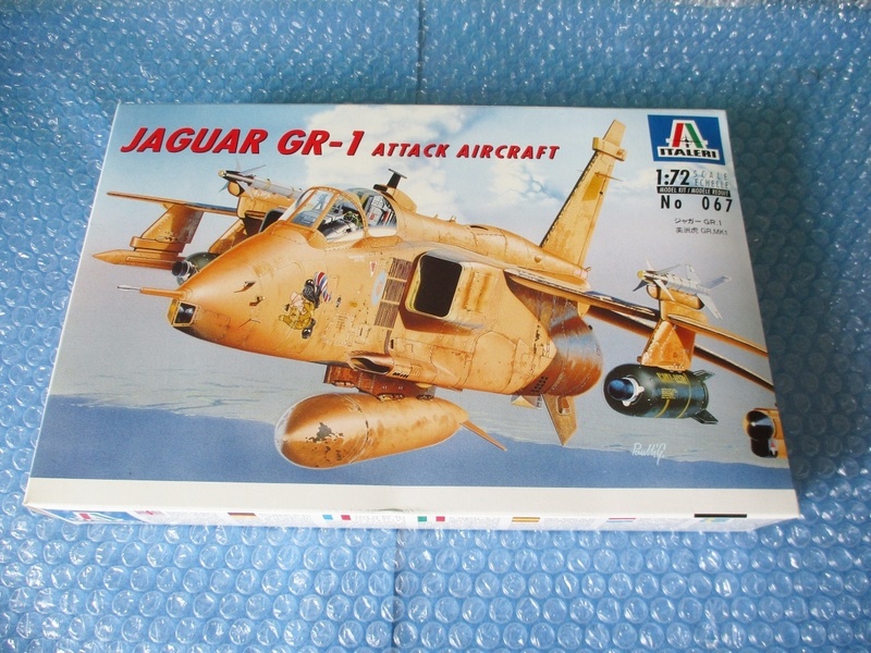 プラモデル イタレリ ITALERI 1/72 ジャガー GR.1 JAGUAR GR-1 ATTACK AIRCRAFT 未組み立て 昔のプラモ 海外のプラモ