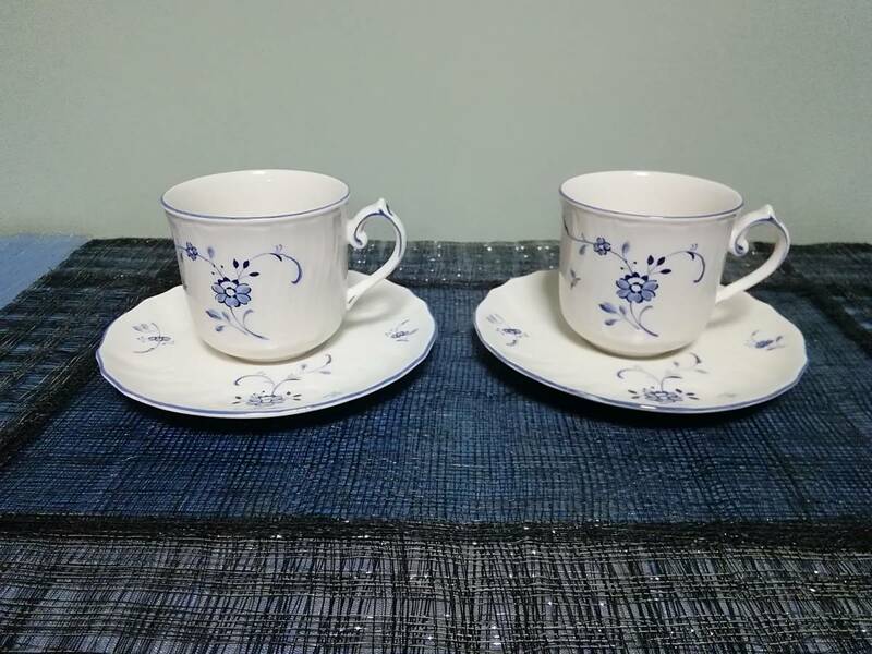 ★★『NIKKO』×『VILLEROY&BOCH』《カップ&ソーサー２客》　☆USED☆ ★★