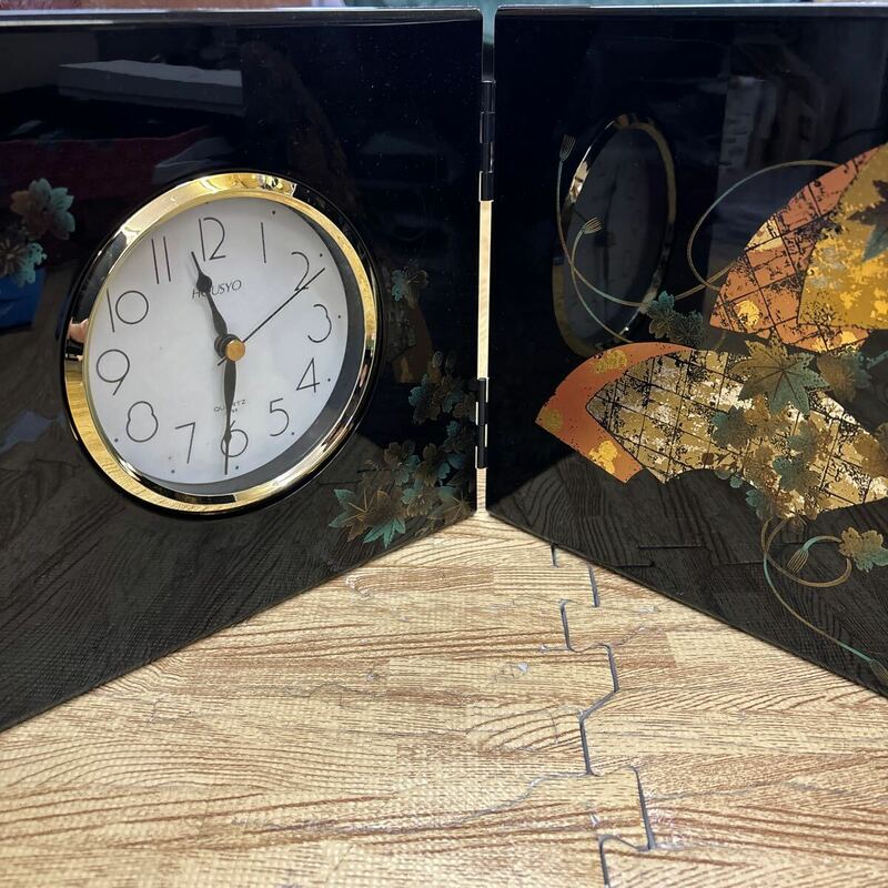 A4-142 【動作未確認】昭和レトロ アンティーク 塗り物時計　屏風時計　置き時計　記念品
