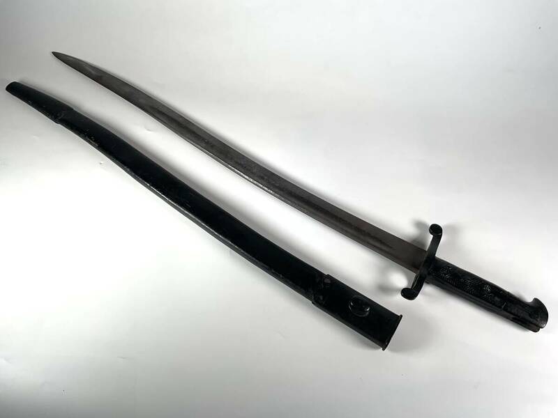 古い銃剣　軍刀　古式銃　模造刀　全長約71cm