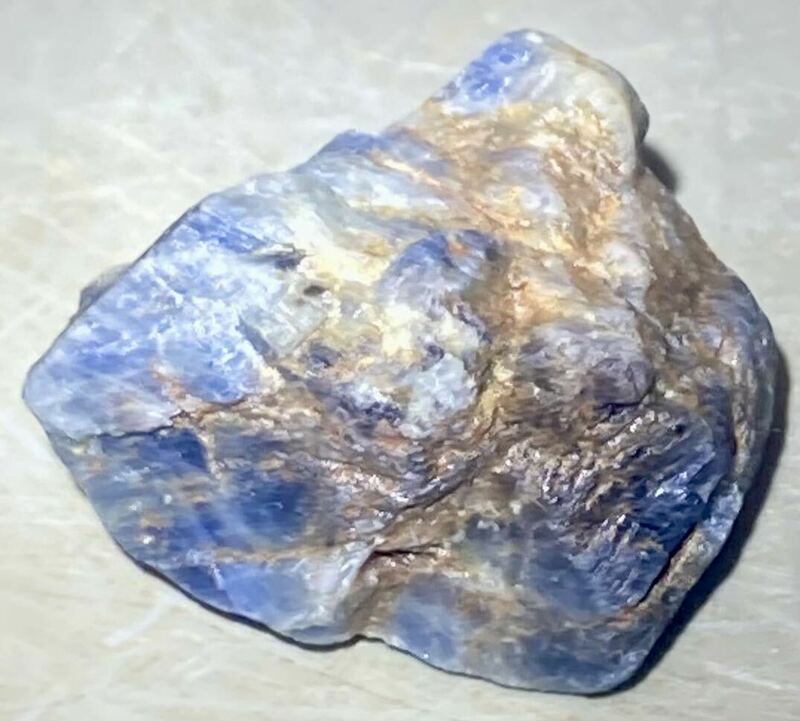 タンザニア産天然ブルーサファイア原石21.97g