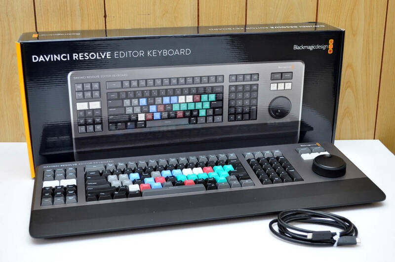 美品！ ブラックマジックデザイン　編集用キーボード　Blackmagic Design　DaVinci Resolve Editor Keyboard　DV/RES/BBPNLMLEKB　元箱付！