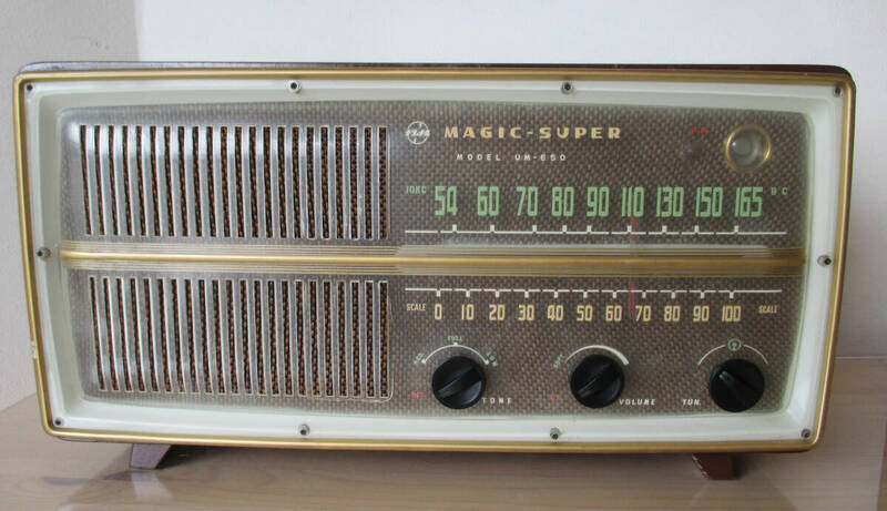 真空管ラジオ　ナショナル　MODEL　UM-650