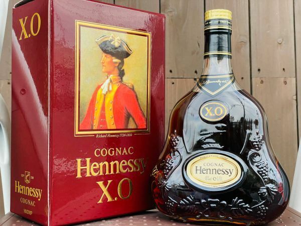 Hennessy ヘネシー X.O COGNAC コニャック ブランデー ゴールドキャップ / 未開封 長期保管品 暗所保管中 (管 Z-42)