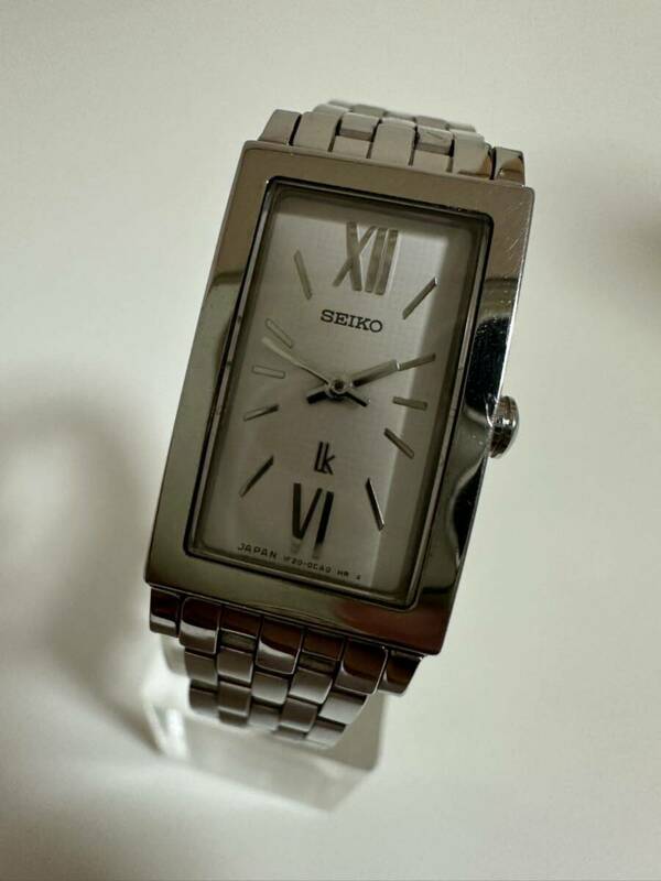SEIKO セイコー 腕時計 1F20-0BP0 ルキア クオーツ ホワイト文字盤 レディース 腕時計 稼働