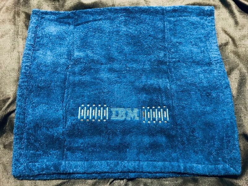 未使用 長期保管品 IBM 刺繍ロゴ入 ノベルティ コンパクトなバスタオル 1枚 サイズ約102cm×56cm位 ブルー 厚手 綿100% ウチノ 内野 非売品