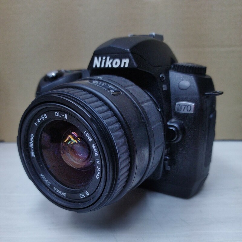 Nikon D70 ニコン 一眼レフカメラ デジタルカメラ 未確認4648