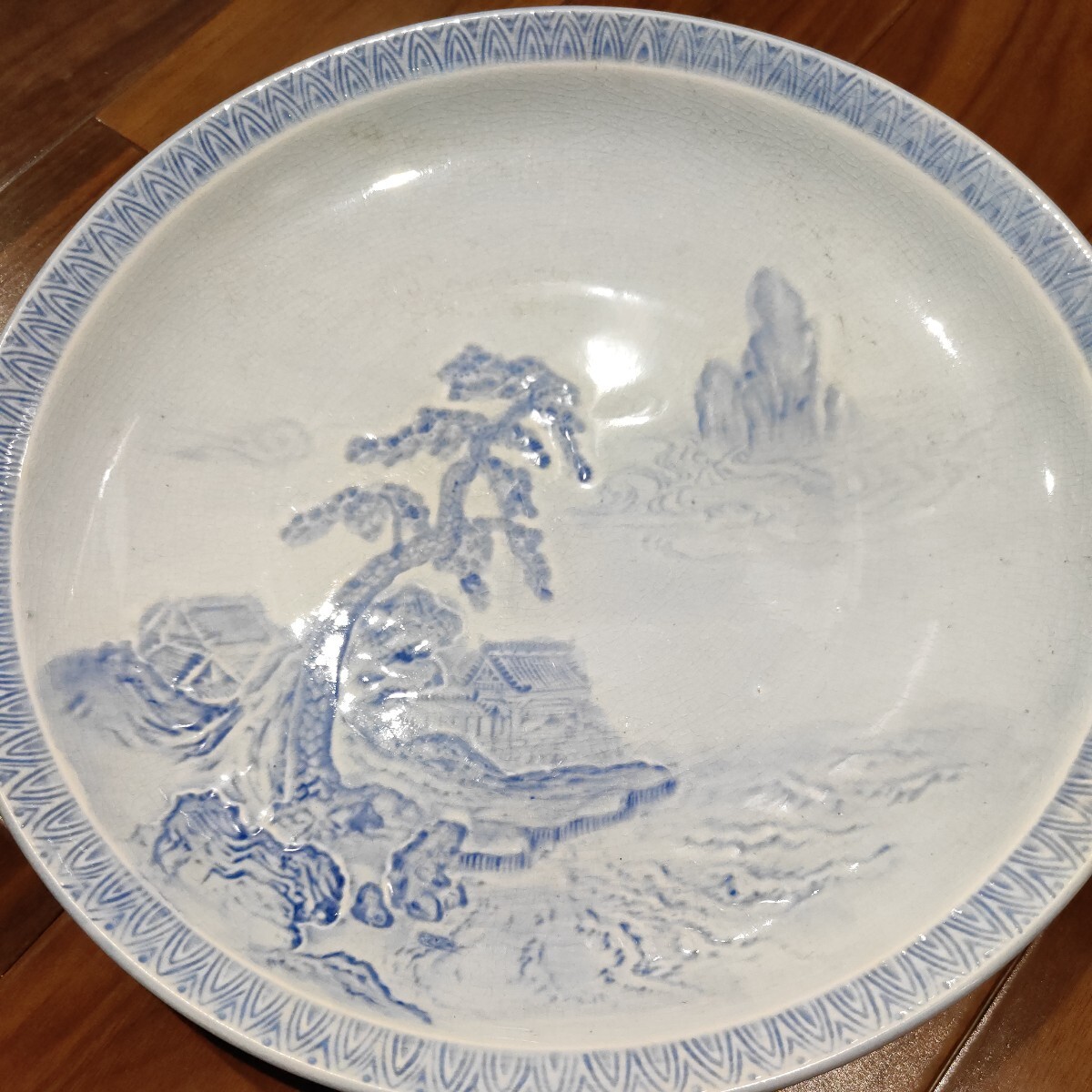 古い大皿　レトロ盛り皿　山水図柄　アンティーク 丸皿 直径約31cm 高さ約4.5cm