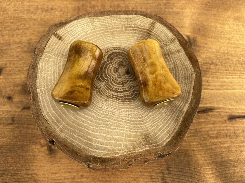 ウッドノブ　ハンドルノブ　平型　ゴールド　黄金樟の根　リール　ダイワS シマノA