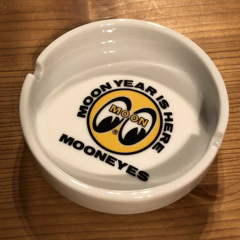 Mooneyes アッシュトレイ ムーンアイズ 灰皿 moon eyes 直径12cm moon equipped cafe カフェ 風のお部屋に ガレージ などに