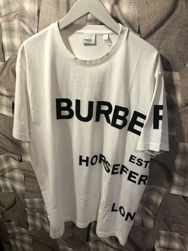 正規品 ★ BURBERRY バーバリー ホースフェリー 福岡出品 ★ 半袖Tシャツ ロゴ 8040691 サイズL ホワイト　FK