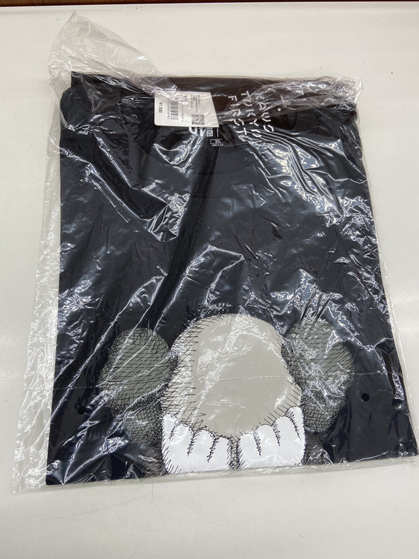 UNIQLO KAWS Tシャツ 3XLユニクロ カウズ UT 限定 新品未使用