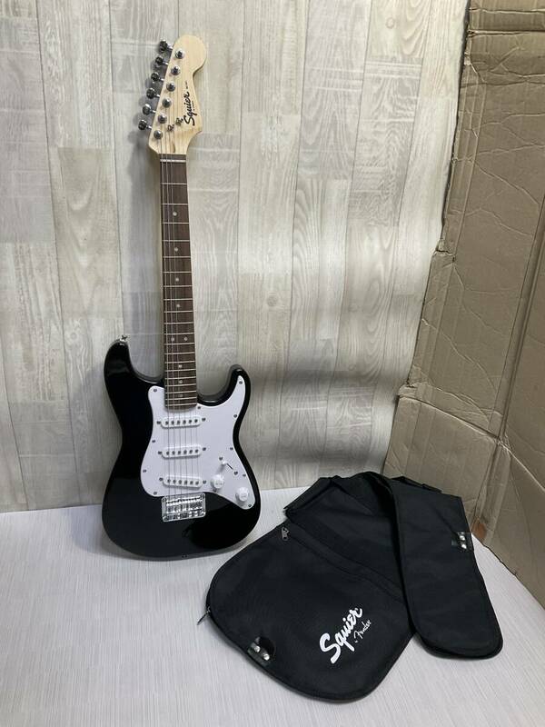 美品 　Squier ミニストラトキャスター Mini エレキギター 動作確認済み ケース付