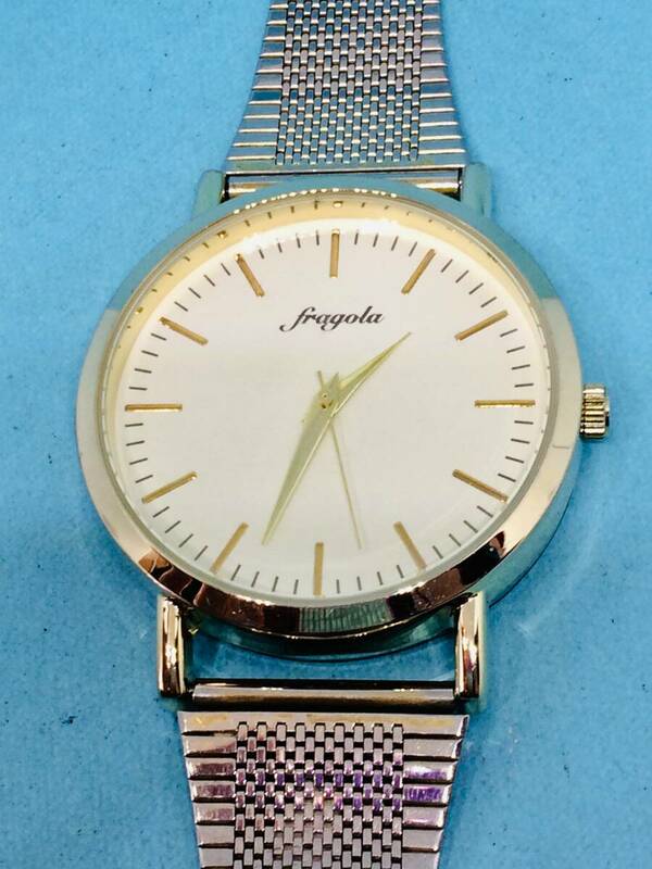 (F10)やや大きめ(*'▽')Fagola・フラゴラ（電池交換済み）イエローゴールド・メンズ腕時計USED（送料全国一律185円）素敵な時計です。