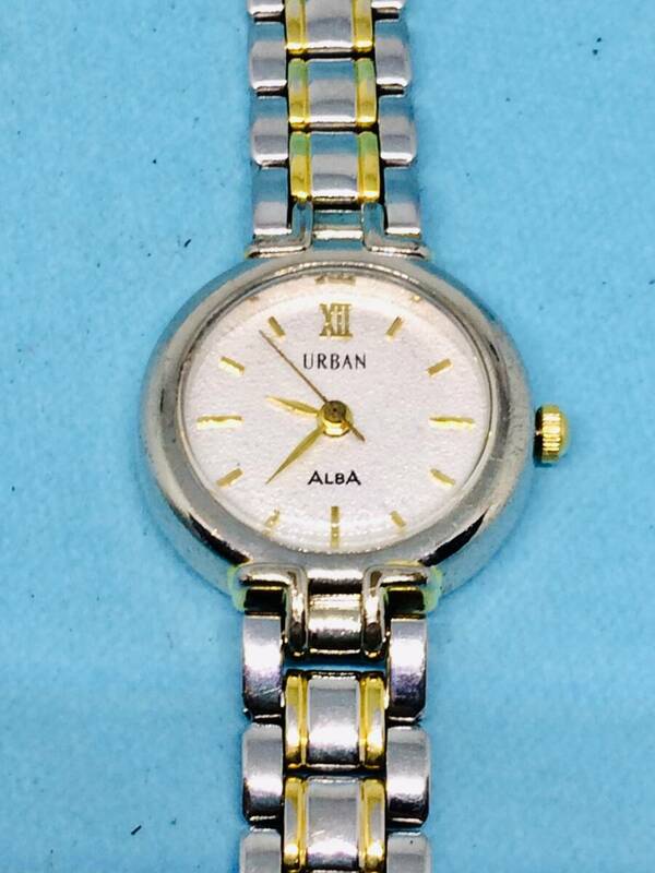 (F37)粋な時計(*'▽')セイコーアルバ・アーバン（電池交換済み）シルバー・レディス腕時計USED（送料全国一律185円）しゃれた時計です。