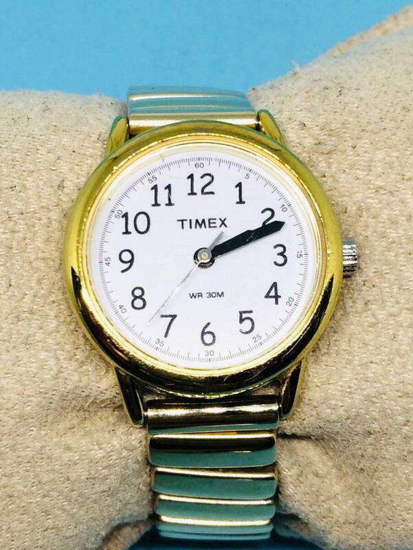 (F02)USA(*'▽')タイメックス・TIMEX（電池交換済み）ゴールド・レディス腕時計USED（送料全国一律185円）素敵な時計です。