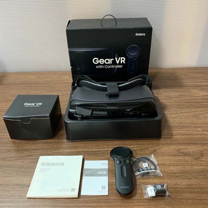 Galaxy Gear VR ゴーグル SM-R324 美品 Samsung/サムスン スマートフォン コントローラー ジャンク 映像 バーチャルリアリティー (石768
