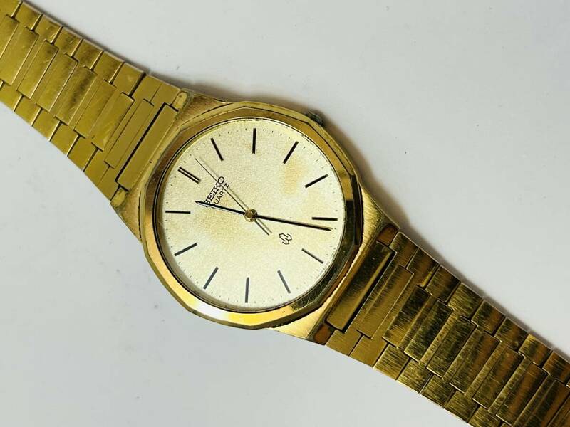 動作未確認　SEIKO セイコー メンズ　腕時計　6030-7060　ゴールドカラー　クオーツ