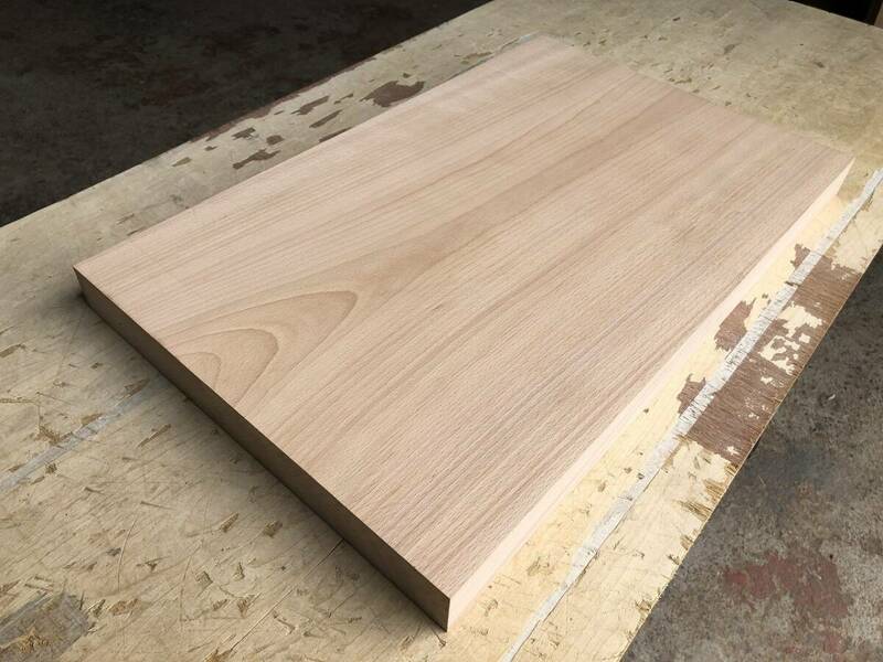 送料無料！【S837H】ブナ 560×350×40㎜ 板材 乾燥材 木工 DIY 材木 天然木 無垢材《銘木すずめや》