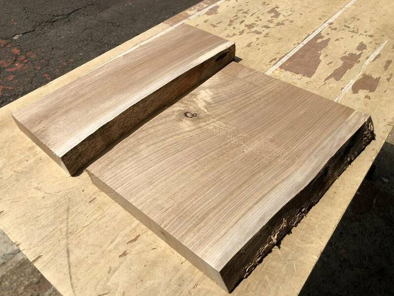 送料無料！【S909H】胡桃 342～412×140～275×33㎜ 2枚セット 乾燥材 木工 DIY 材木 天然木 無垢材《銘木すずめや》