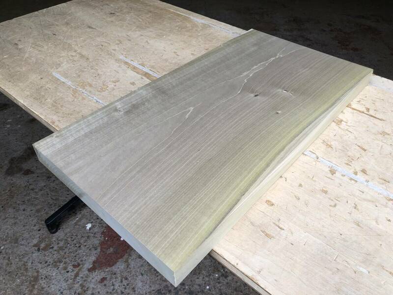 送料無料！【U7A】朴 570×295×34㎜ ホオ まな板 乾燥材 木工 DIY 材木 天然木 無垢材《銘木すずめや》