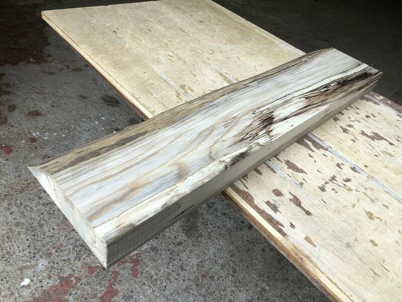 送料無料！【U41A】栓 770×～205×54㎜ スポルテッド 乾燥材 木工 DIY 材木 天然木 無垢材《銘木すずめや》