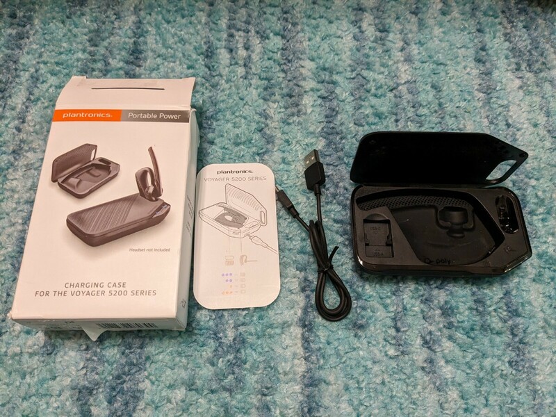 0604u0343　ポリー(Poly) Plantronics Voyager 5200 Bluetooth ヘッドセット 充電ケース