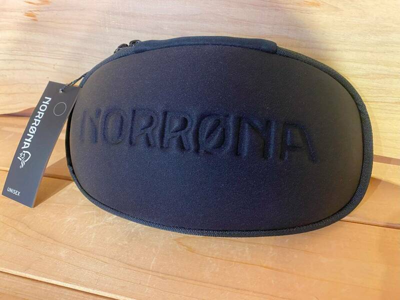 新品　NORRONA セミハードゴーグルケース　バックカントリー　スノートリップ　使えるアイテム