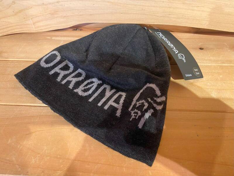 新品　NORRONA /29 light merinoull logo Beanie　バックカントリー　スノートリップ　使えるアイテム