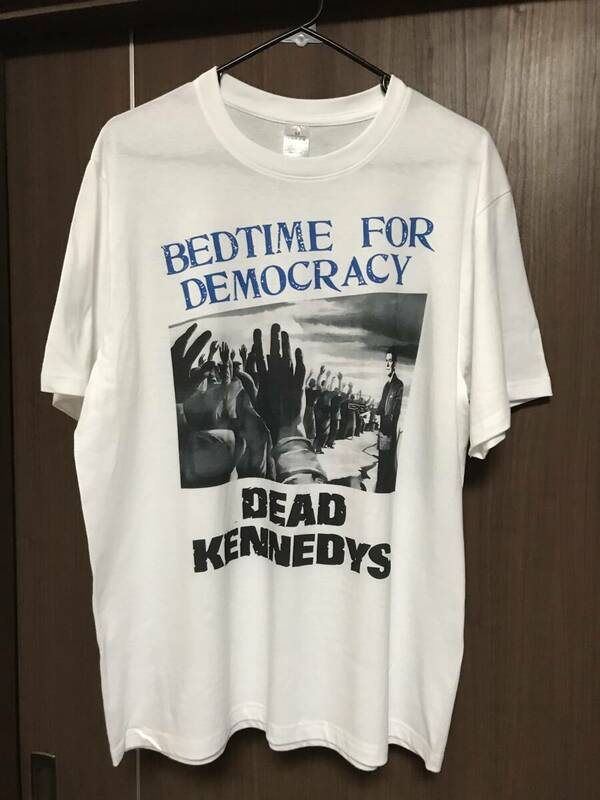 デッドケネディーズ Tシャツ　パンク　ハードコア 白　ホワイト Dead Kennedys ベッドタイム　フォー　デモクラシー bedtime for democracy
