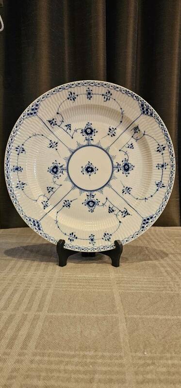 H503 Royal Copenhagen Blue Fluted Half Laced Round Platter　ロイヤルコペンハーゲン　プレート　アンティーク