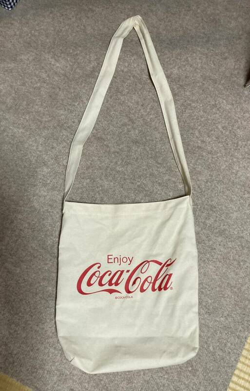 Coca-Cola【ショルダーバック】白色