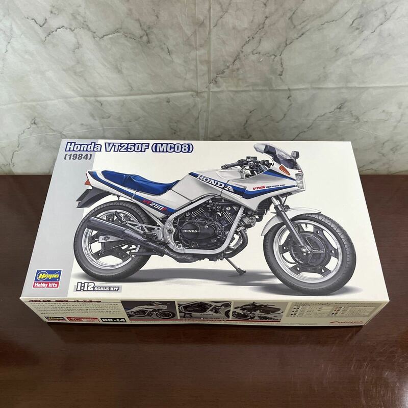 ■1/12 ハセガワ ホンダ VT250F (MC08) 1984■HASEGAWA 21514 BK-14■HONDA