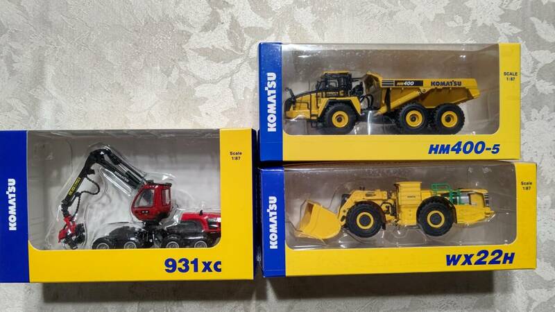 非売品 KOMATSU コマツ 小松製作所 オリジナルミニチュア WX22H 、HM400-5、931XC 箱入り3個セット