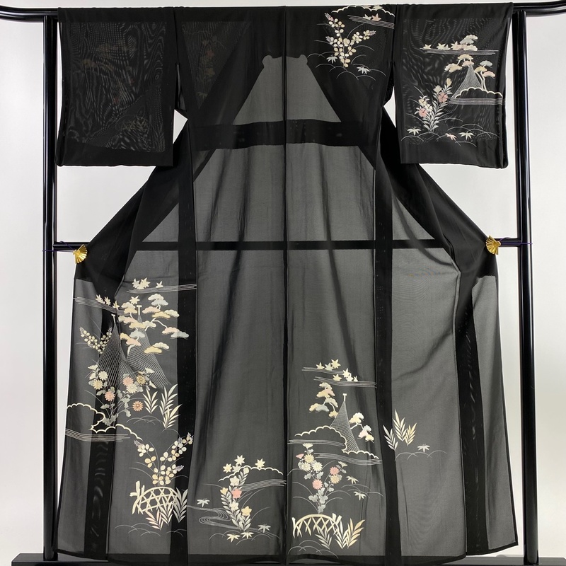 付下げ 身丈157.5cm 裄丈62cm S 薄物 絽 網干 草花 銀彩 銀糸 黒 正絹 優品 【中古】