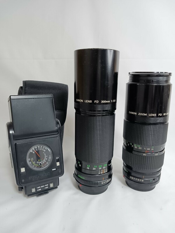 Canon キャノン レンズ FD 300mm f/5.6 + FD 80-200mm f/4 + SPEEDLITE 199A ストロボ フラッシュ　R7