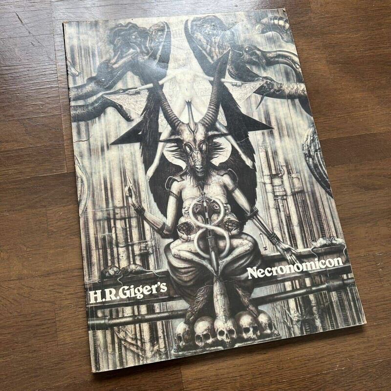 * 【洋書】H. R. Giger's Necronomicon ギーガーネクロノミコン BIG O PUBLISHING 1978