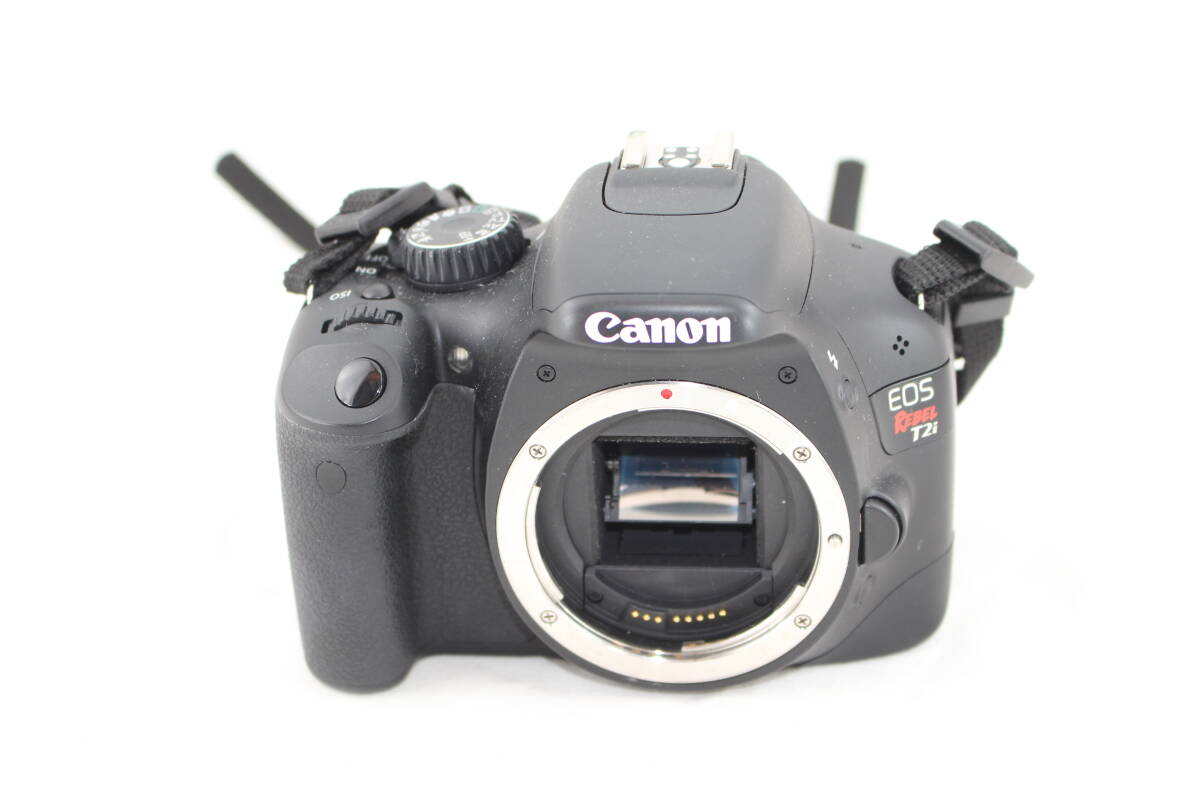 EOS Rebel T2i　CANON