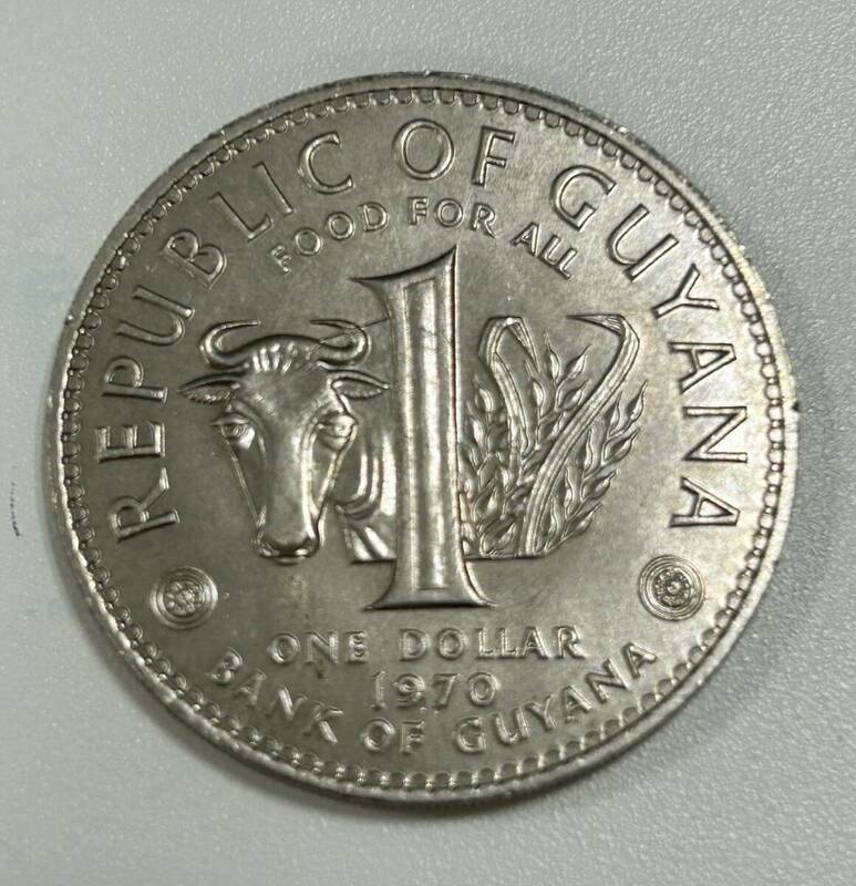 ガイアナ共和国　外国コイン　1970　REPABIC OF GUYANA 　Guyana Crown Sized　1Dollarcoin 1ドルコイン　＃68　