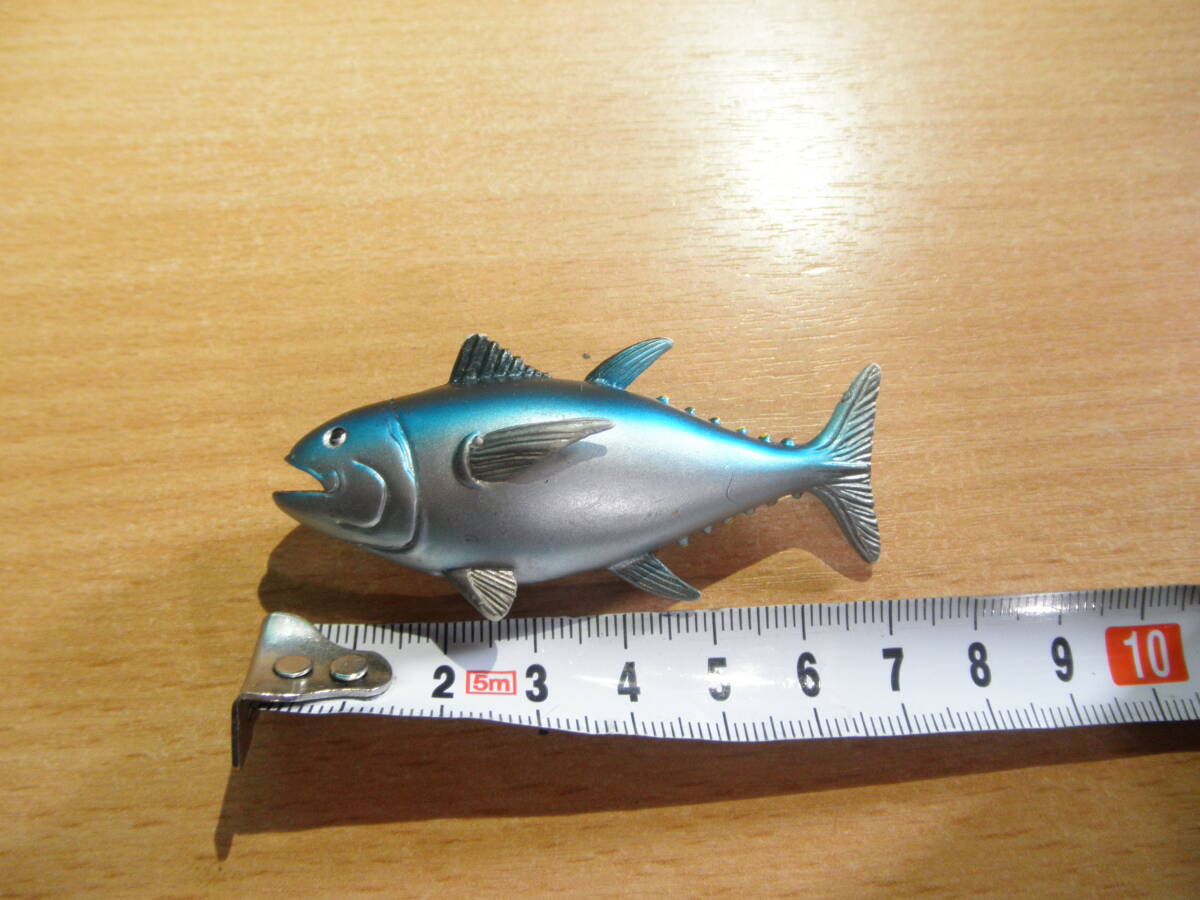 魚フィギア（細かい傷有り）