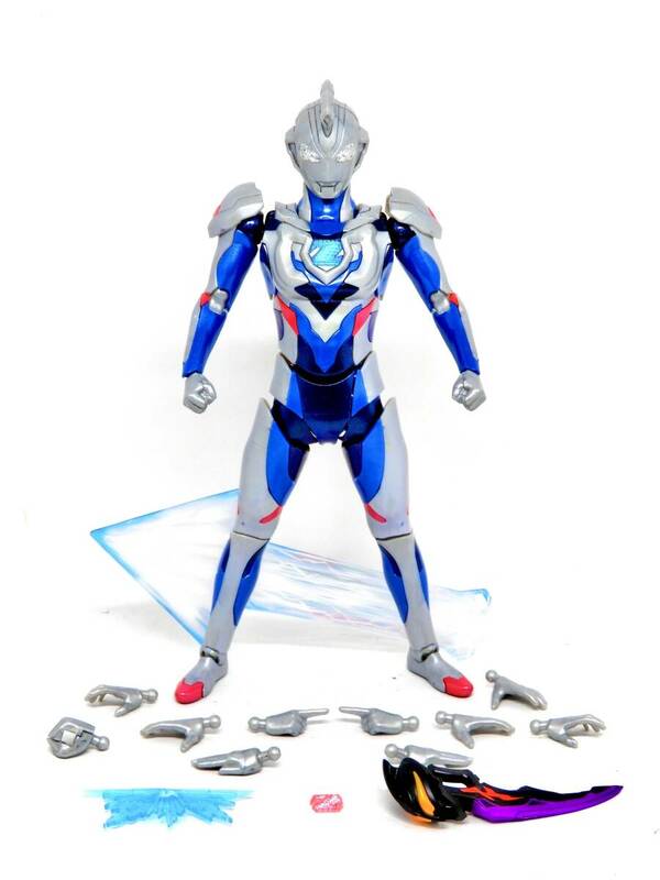 Figure-rise Standard ウルトラマンゼット / プラモデル 完成品 1