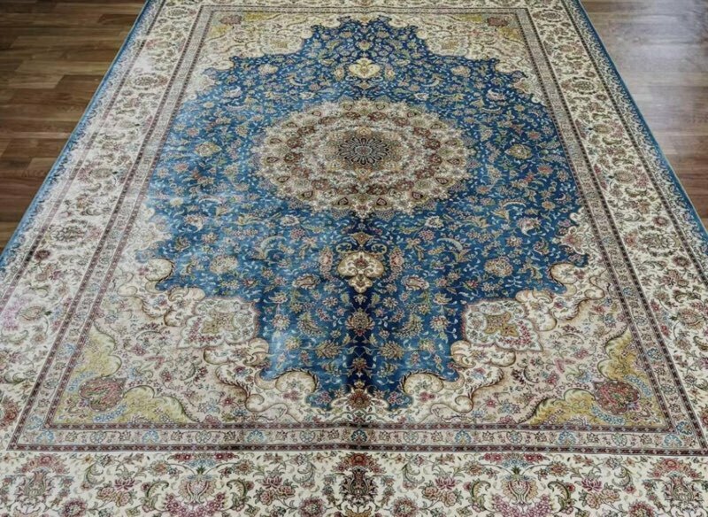 百貨店展示品　大判　シルク100％ 100万ノット　イラン産　最高峰　手織り 高級ペルシャ絨毯 181×272cm
